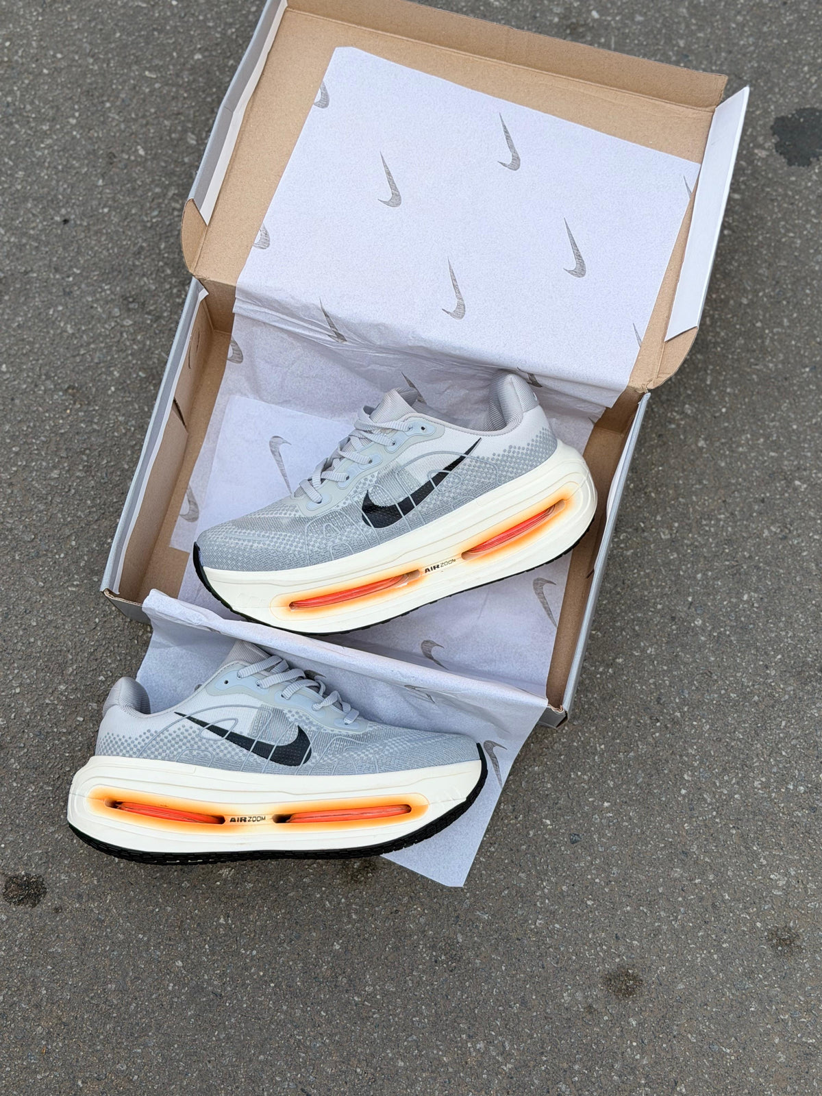 Tênis Nike Vomero Importado Cinza Branco
