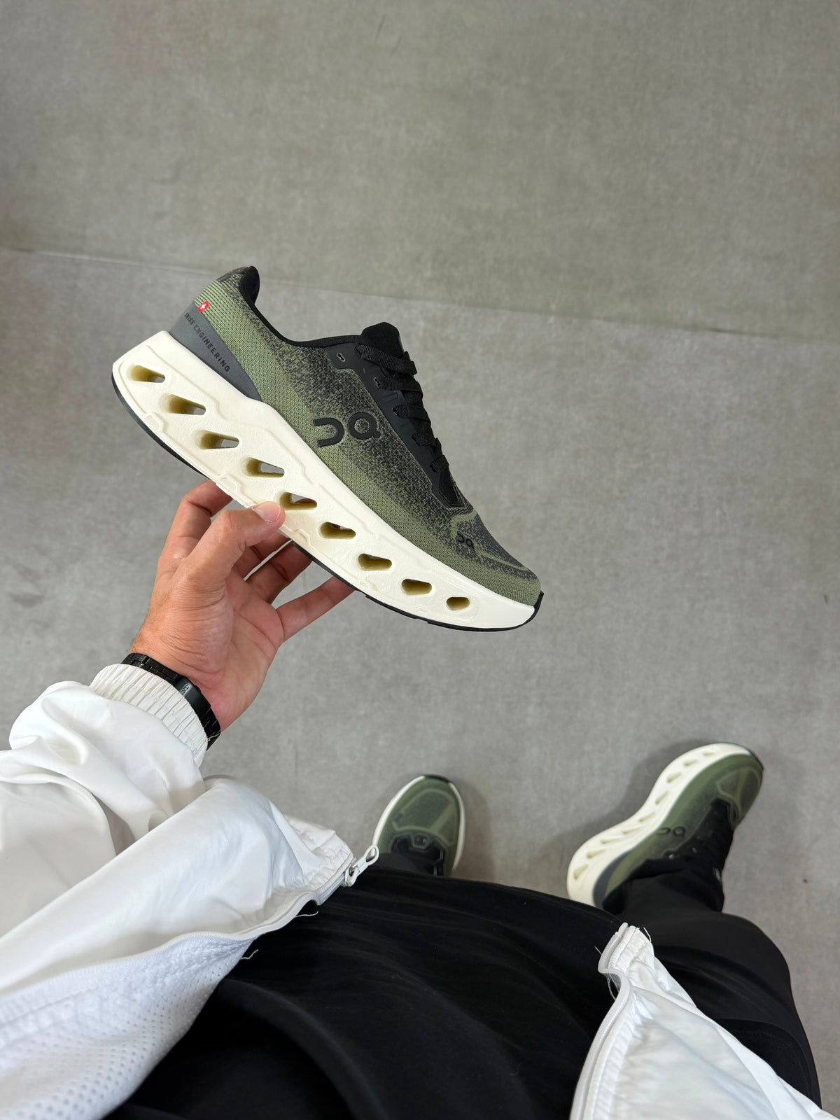 Tênis On Cloudsurfer Importado Verde Militar Preto Masculino