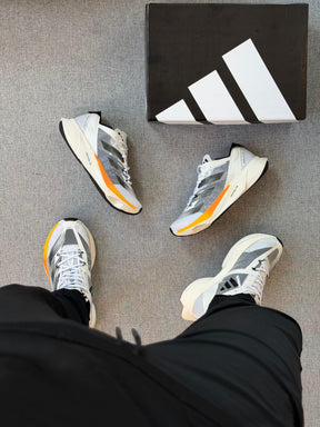 Tênis Adizero Adios Pro 3 Branco Laranja