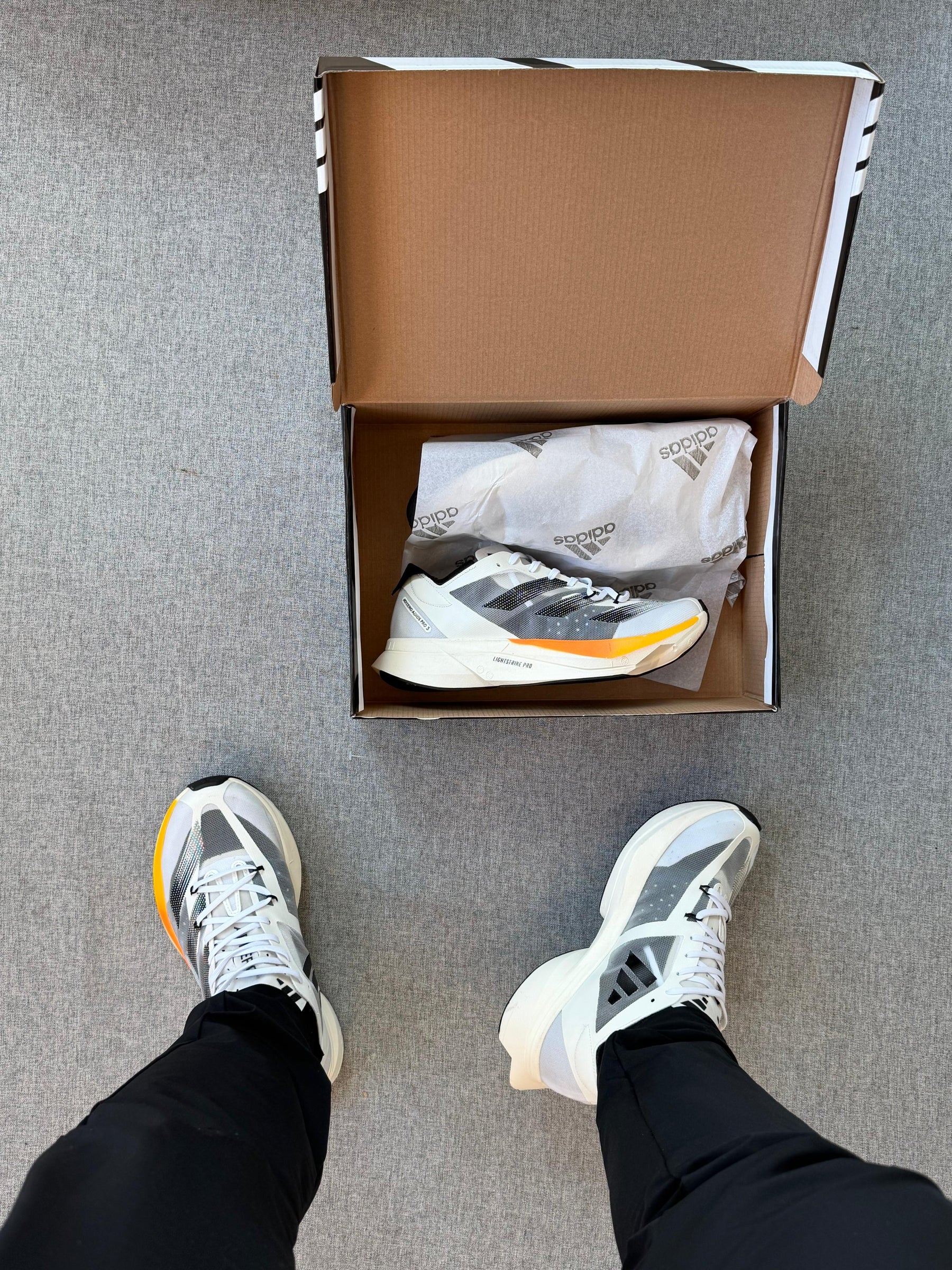 Tênis Adizero Adios Pro 3 Branco Laranja