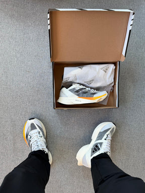 Tênis Adizero Adios Pro 3 Branco Laranja