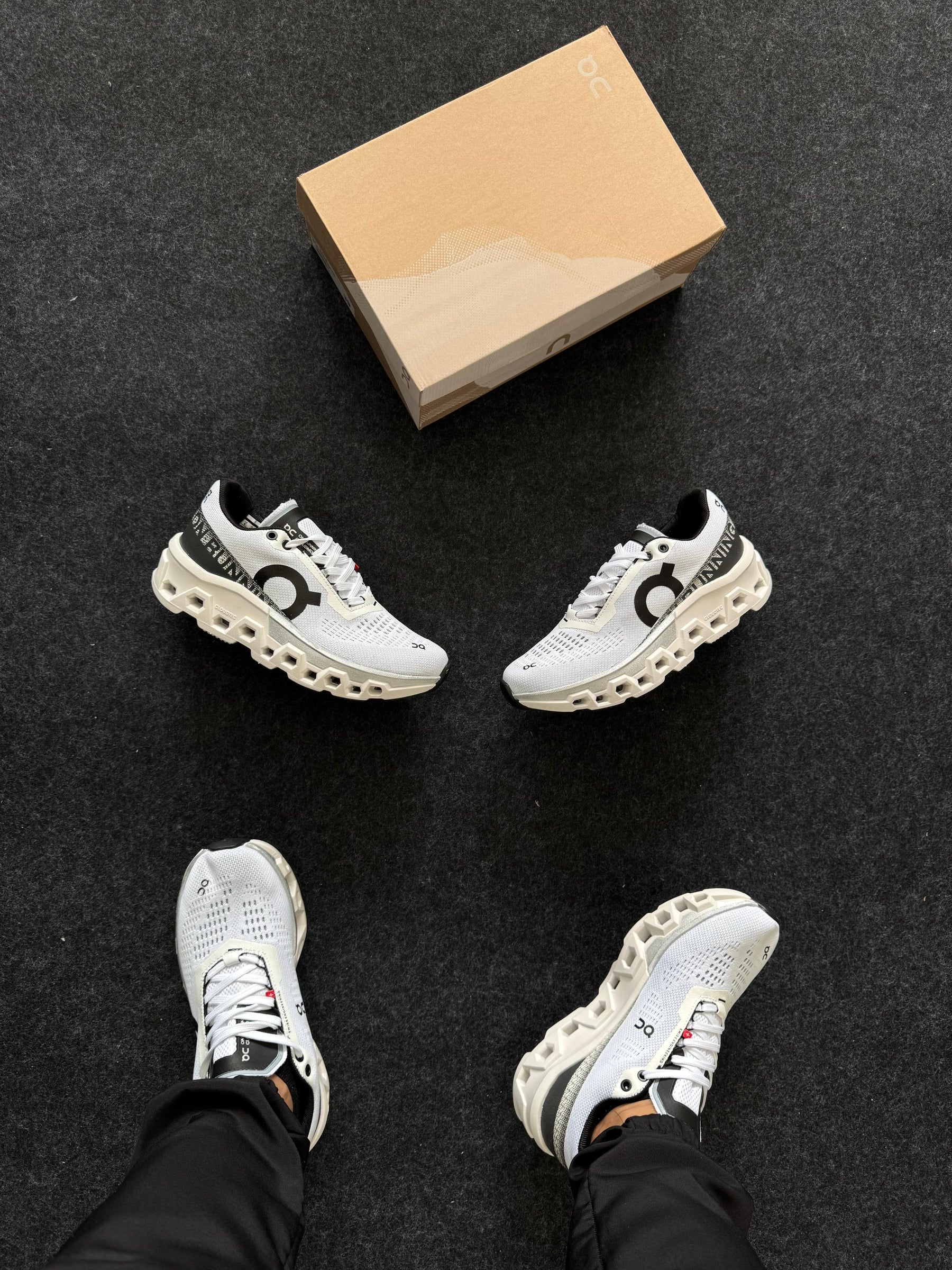 Tênis On Cloud Running branco cinza Premium