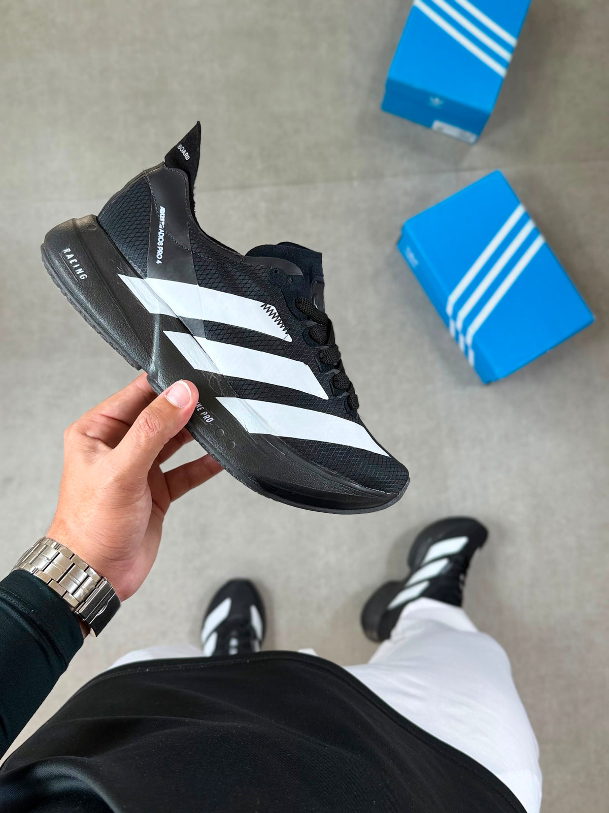 Tênis Adizero Adios Pro 4 Preto Branco