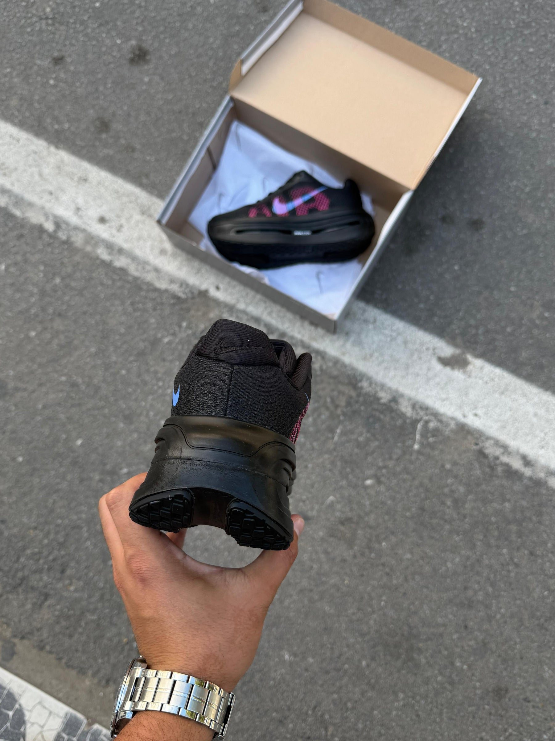 Tênis Nike Vomero Importado Preto Rosa