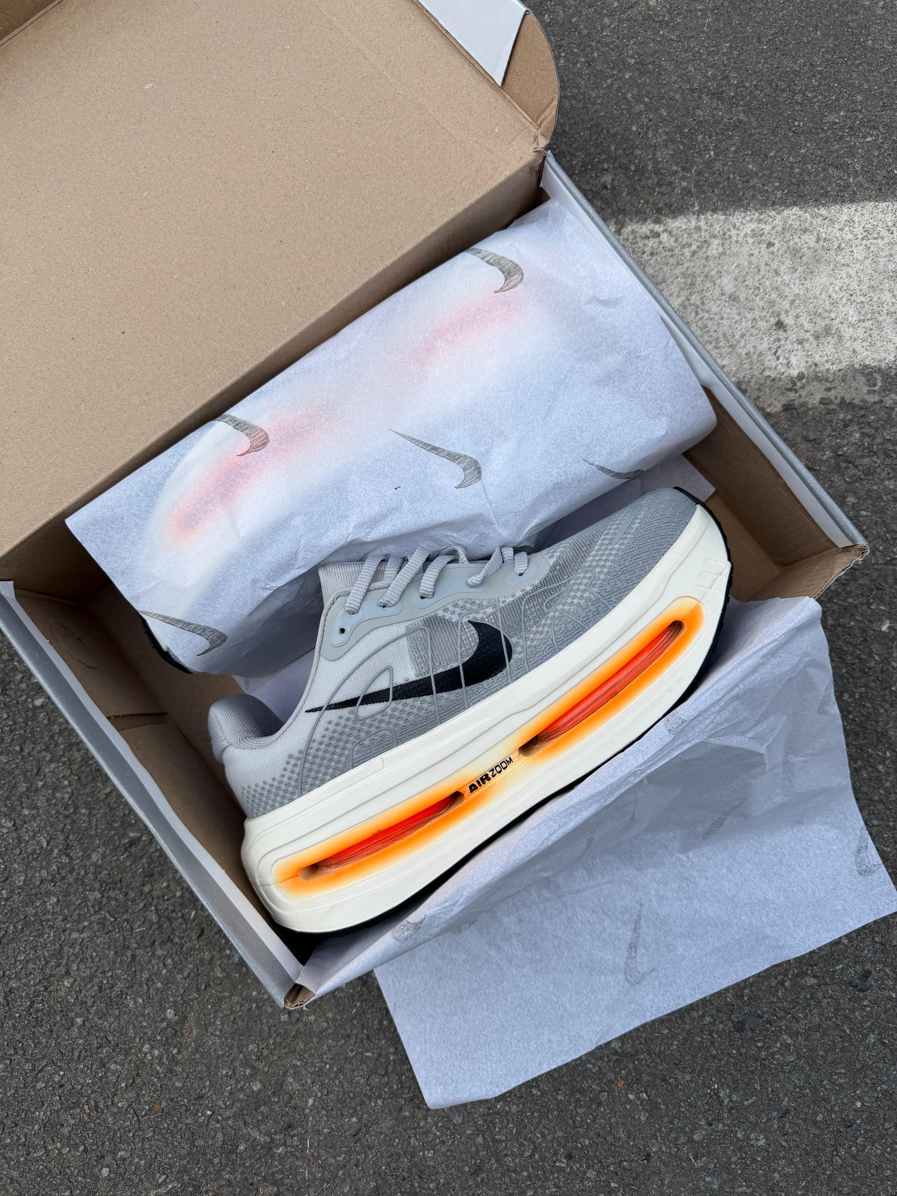 Tênis Nike Vomero Importado Cinza Branco