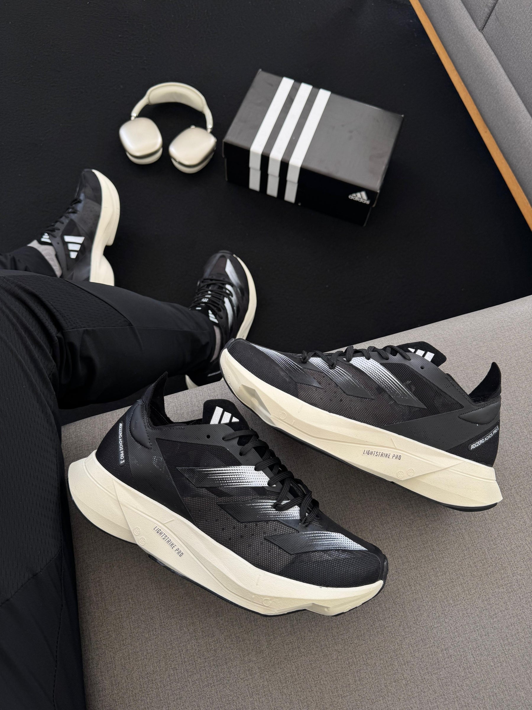 Tênis Adizero Adios Pro 3 Preto Branco